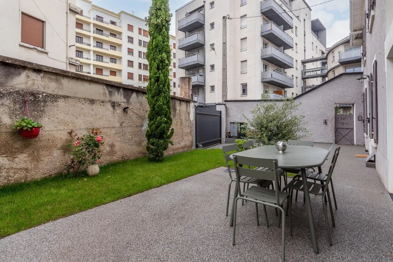 La Villa Sassolini Avec Jacuzzi Lyon Frankrig