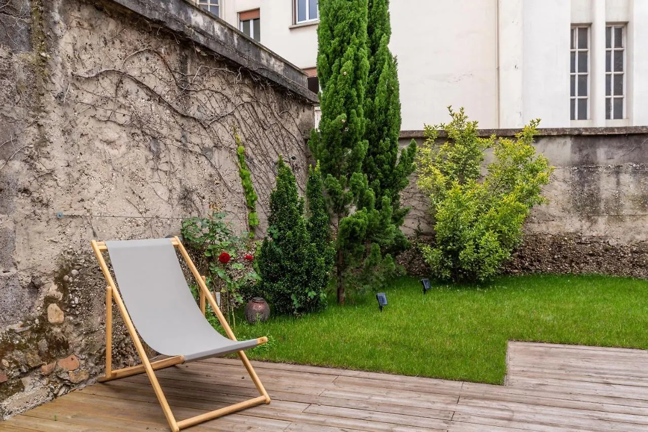 La Villa Sassolini Avec Jacuzzi Lyon