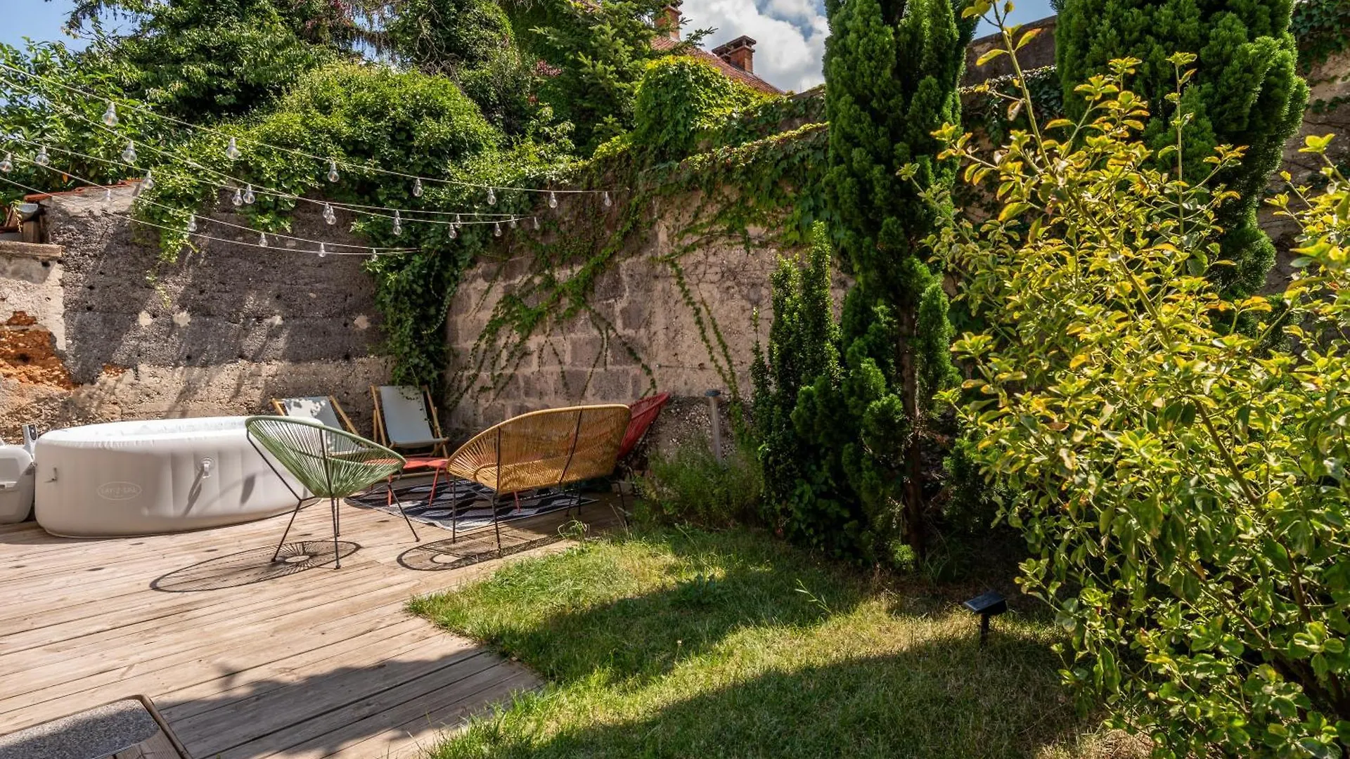 La Villa Sassolini Avec Jacuzzi Lyon